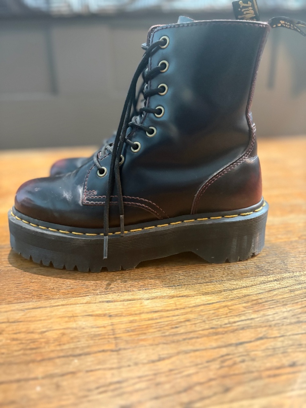Dr. Martens Jadon Cherry Arcadia rub off leather boots
